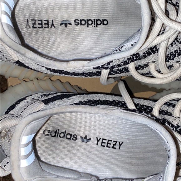 Yeezy Boost 350 - Picture 4 of 4